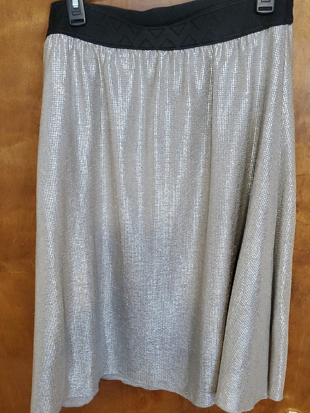Gorgeous LuLaRoe Gild Metallic Skirt Size Medium